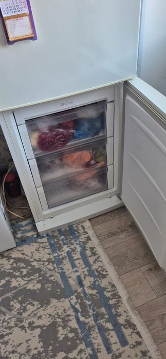 Продам холодильник