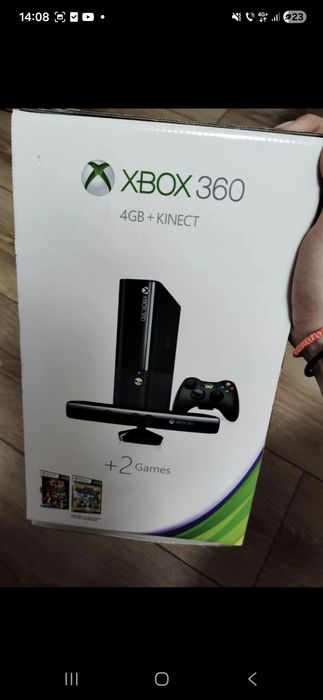 Consolă Xbox 360 Slim + Senzor Kinect + Jocuri cadou - Stare Excelentă