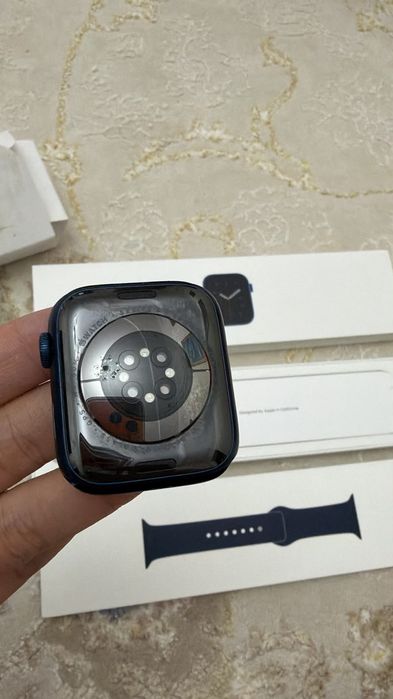 Apple watch 6 почти новые