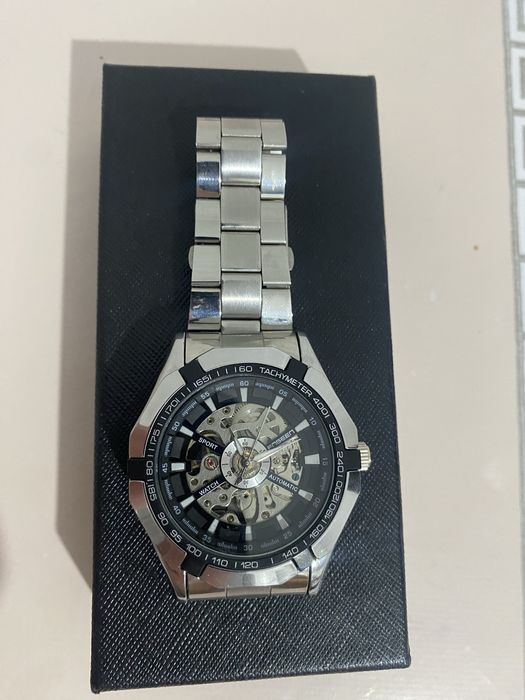 Наручные часы механическая