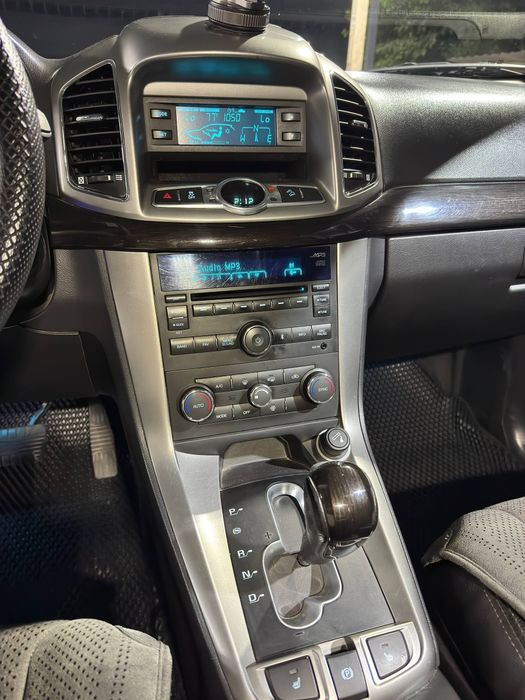 Captiva 3 plus sotiladi 2015 yil narxi 12200$ kelishamiz
