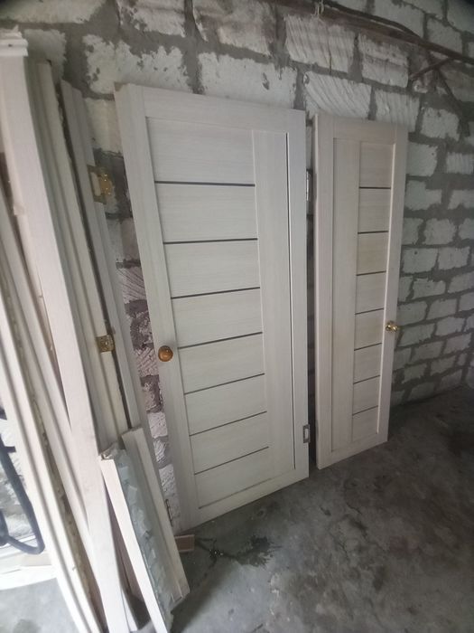 Продаётся двери б/у