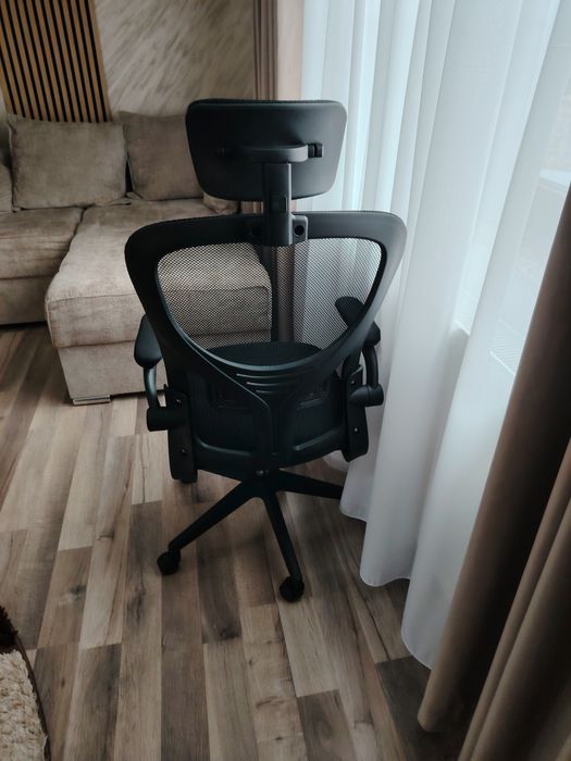 Scaun birou nou de culoare  neagra