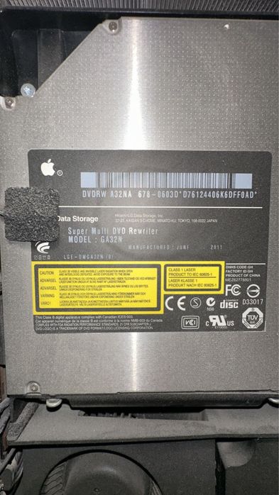 iMac со сломанным экраном