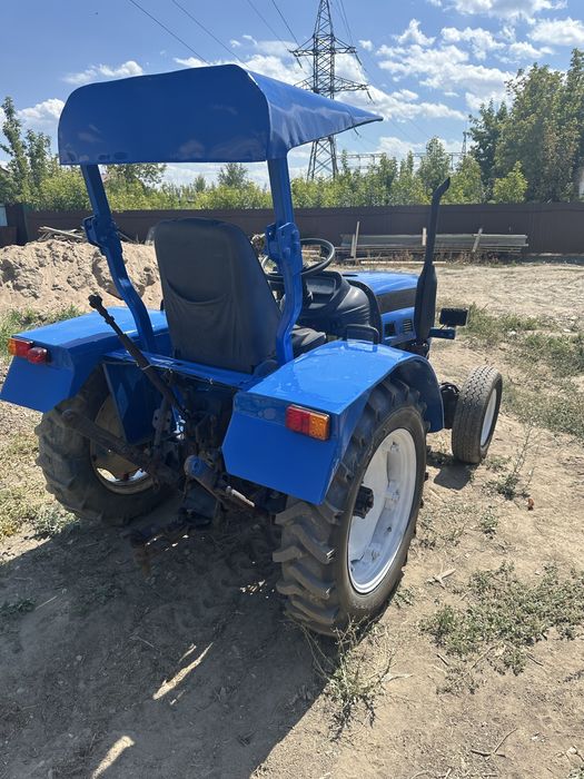 Трактор с телегой