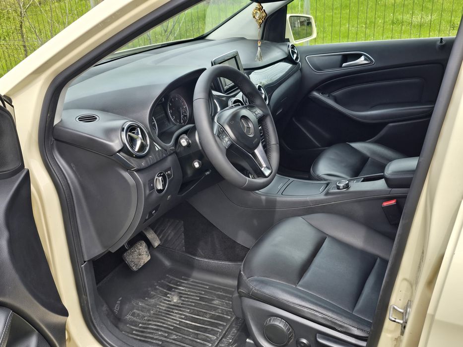 Mercedes B200 2014 Benzina+Gaz de fabrica, Euro 6