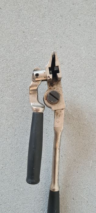 Diapozitiv de legat manual cu banda