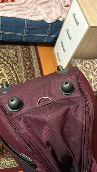 Продам чемоданы в хорошем состоянии