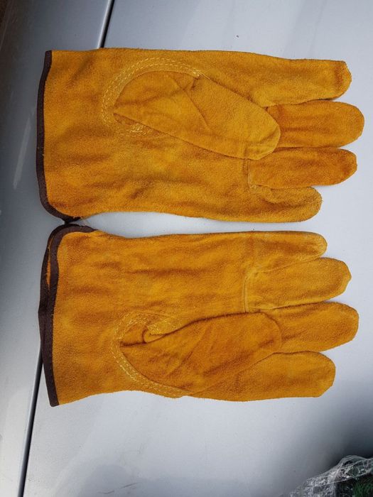 Продам перчатки.