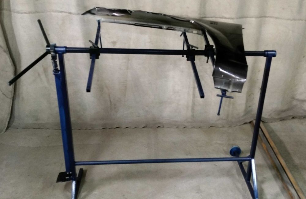 Стойка для покраски авто деталий