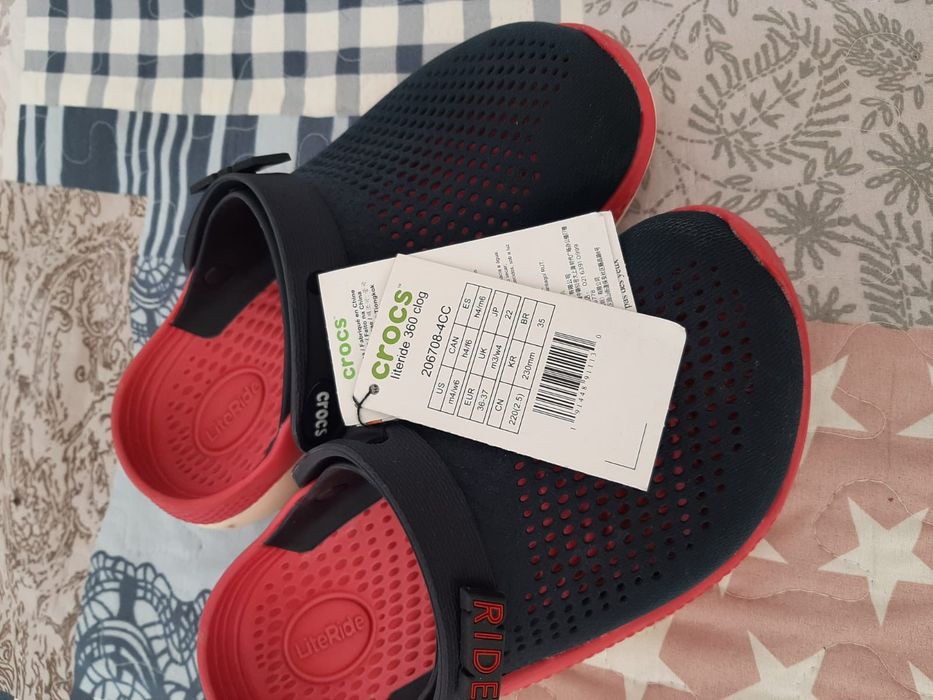 Продам кроксы оригинал