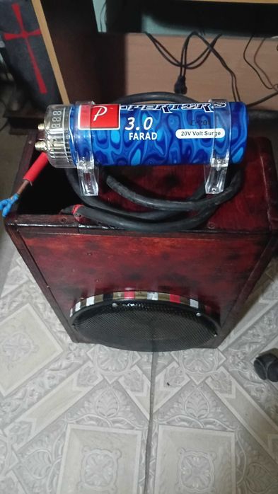 СабуферHertz ¤12.700watt