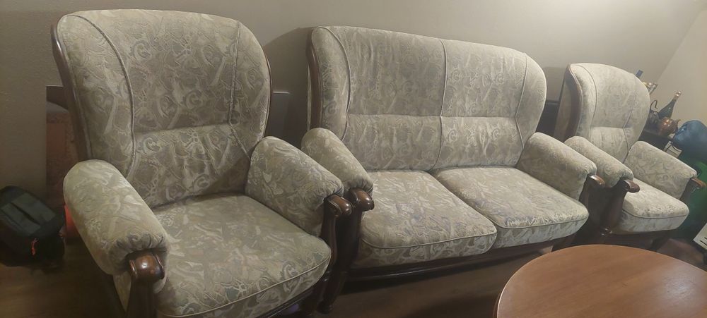 Set canapea + fotolii + masă