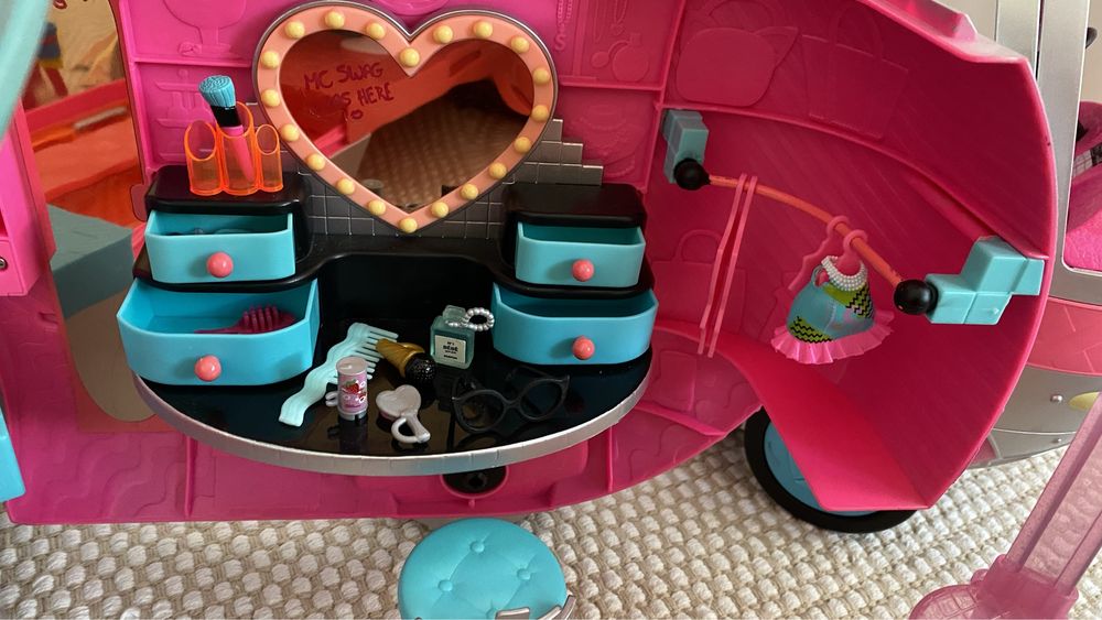 Комплект Кемпер LOL OMG и други играчки