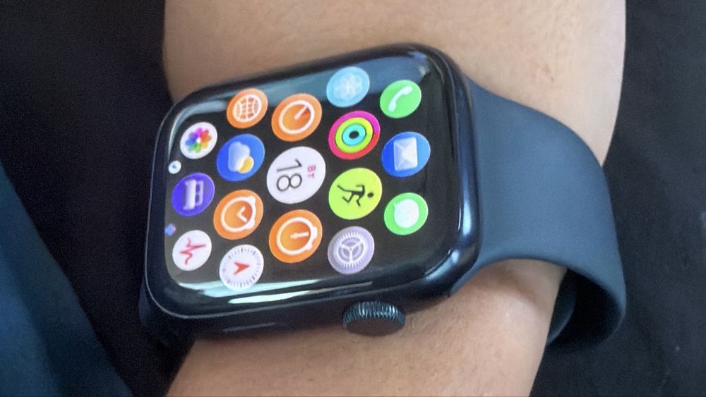 Apple watch SE 44mm заблокированный