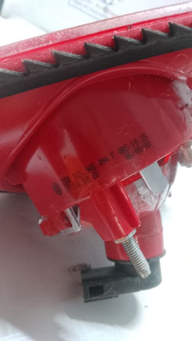 stop dreapta hayon  volkswagen passat b6 berlina - motorina 2005