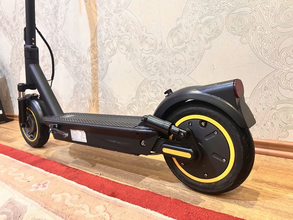 Срочно продаю отличный самокат