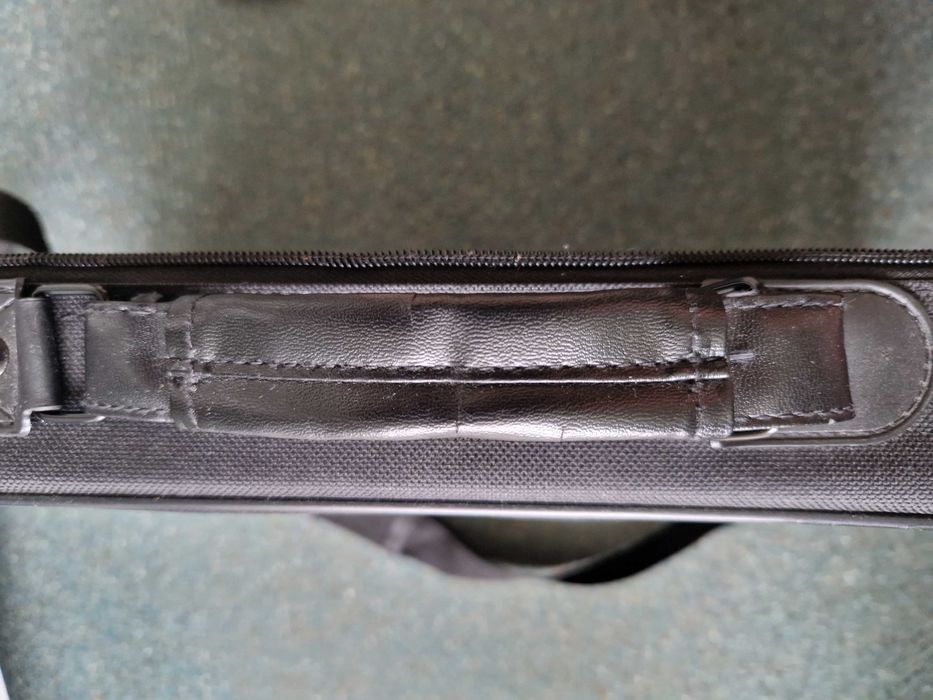 Чанта за лаптоп 16 инча в добро състояние