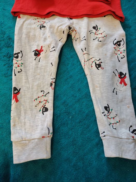 Продам пижаму новогоднюю