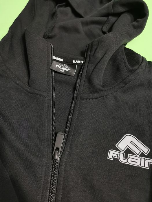 Мъжки екипи на  Flair