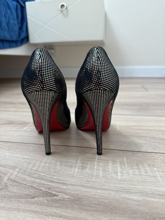 Туфли оригинальные christian louboutin