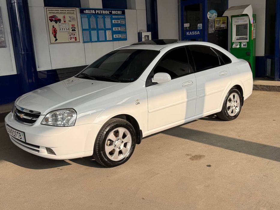 Lasetti 1.8 Avtomat SROCHNIGA