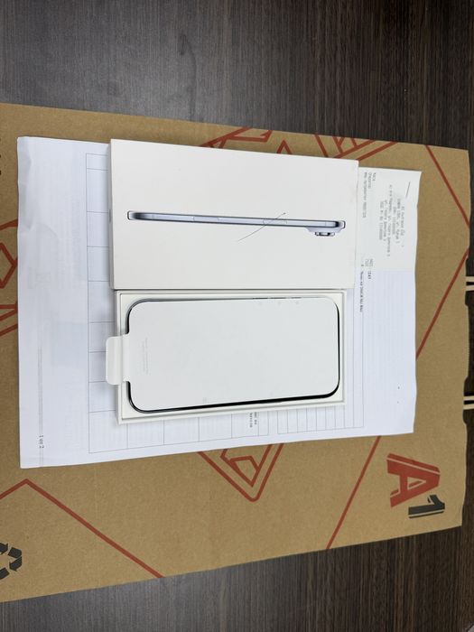 КАТО НОВ 256GB iPhone 17 Air Гаранция A1 2028г. Blue