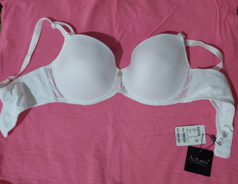 Бюстгальтер Бюстгальтер