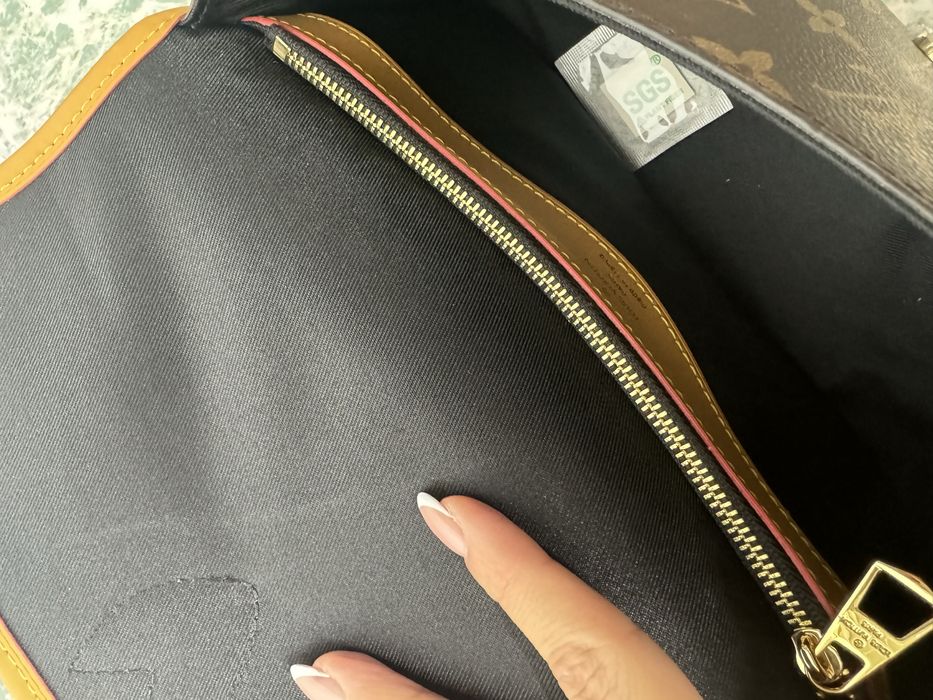 Сумка Сэтчел Diane LV Louis Vuitton