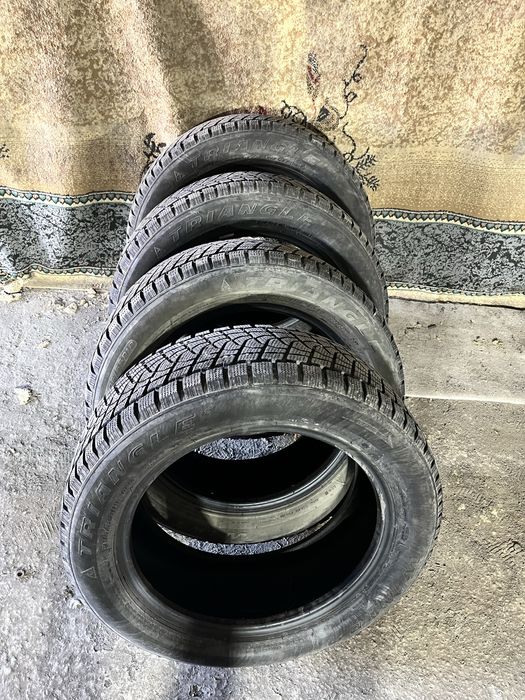 Зимние шины Triangle 235/55 R18