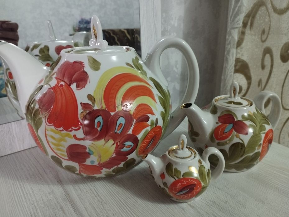 Продам чайники разные
