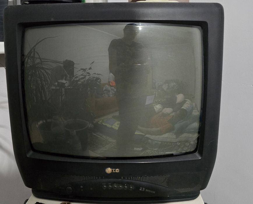 Телевизор марка  lg
