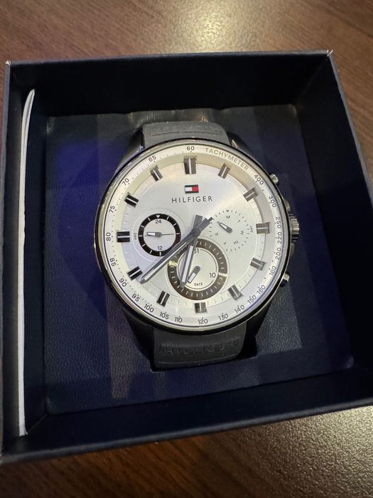 Мъжки часовник TOMMY HILFIGER