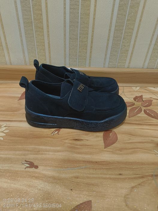 Продаю туфли женские