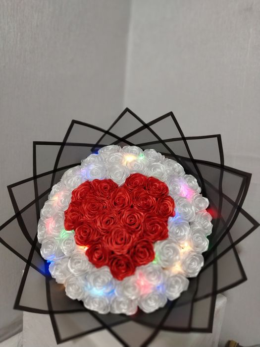 Цветы из атласных лент