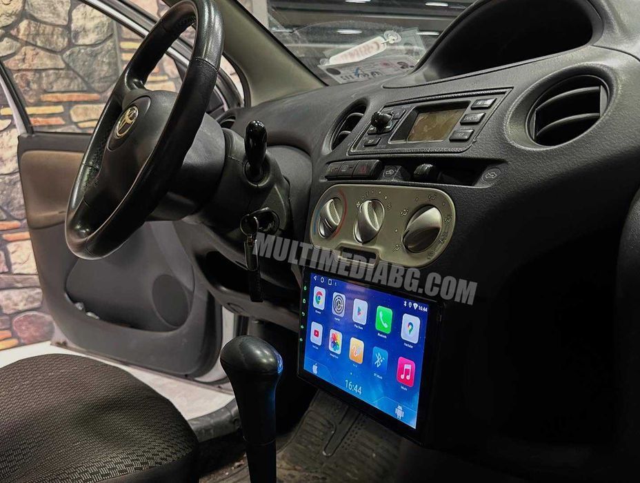 Toyota Yaris 1999-2005  Мултимедия Навигация Android