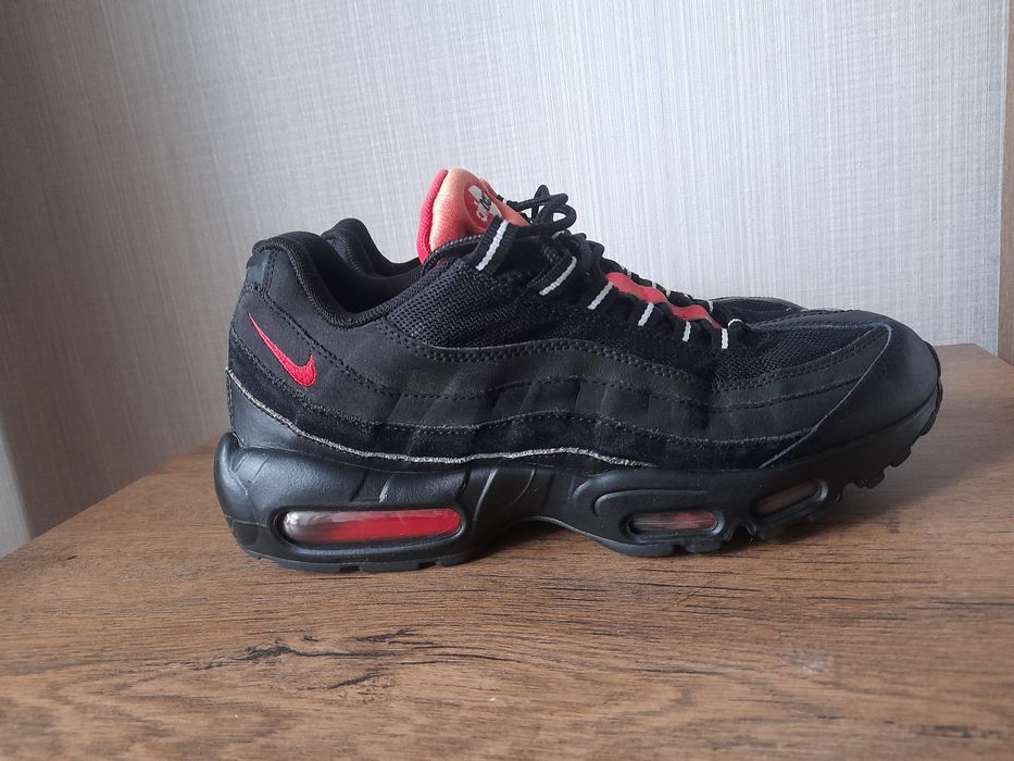 Nike Air max 95 маратонки 42 номер.