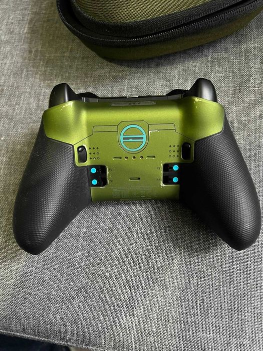Xbox Elite 2  Gamepad Halo Edition