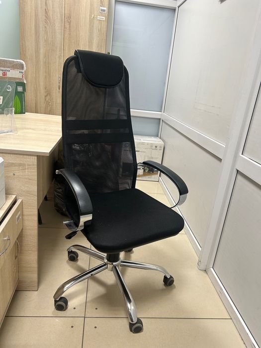 Продается офисное кресло