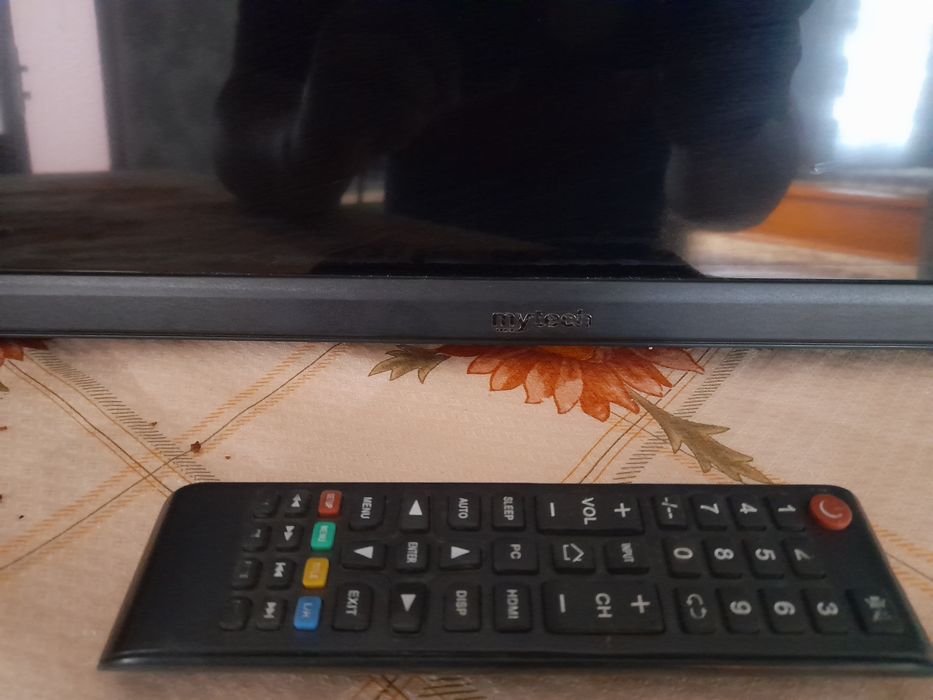 Televizor sotiladi!