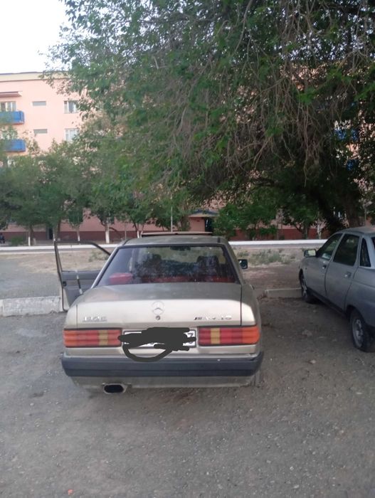 Мерседес 190 102