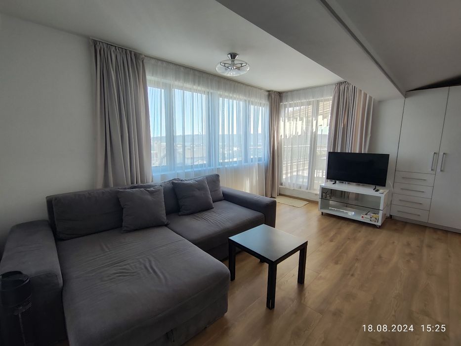 Дава се под наем Тристаен апартамент в Варна, Червен площад - 80 кв.м за 800 € - Снимка #1