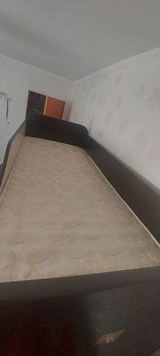 Двухъярусной кровать