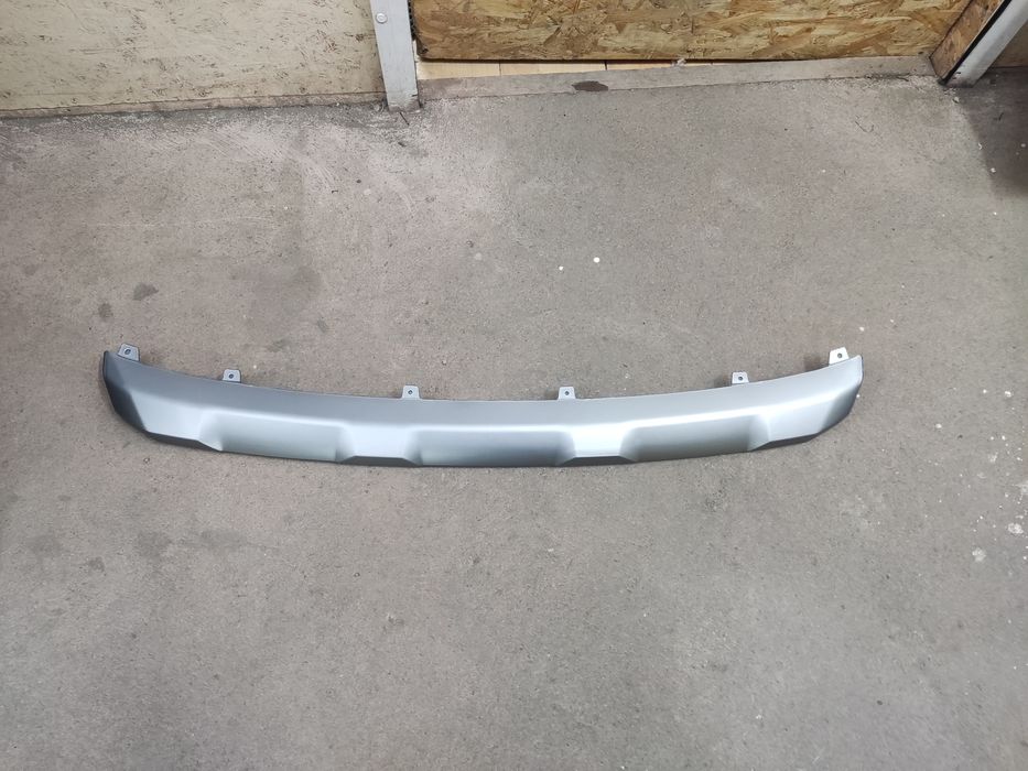 Спойлер переднего бампера. Geely Monjaro.