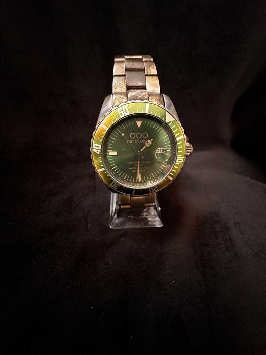 Ceas OOO – Out of Order Automatic