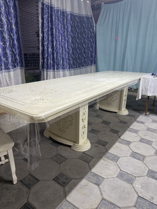 Продам стол большой
