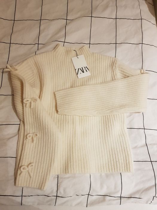 Грейка, дънки, пуловер Zara