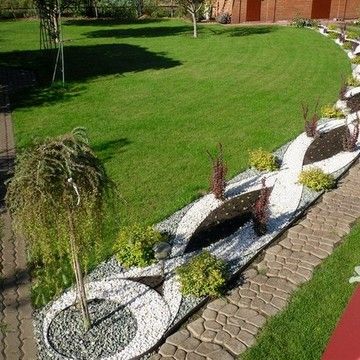 Натуральная мраморная крошка для клумб и цветников