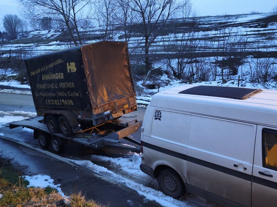 Vând platforma 2700 kg 4.5 m utili stare foarte bună și remorca 2000 k