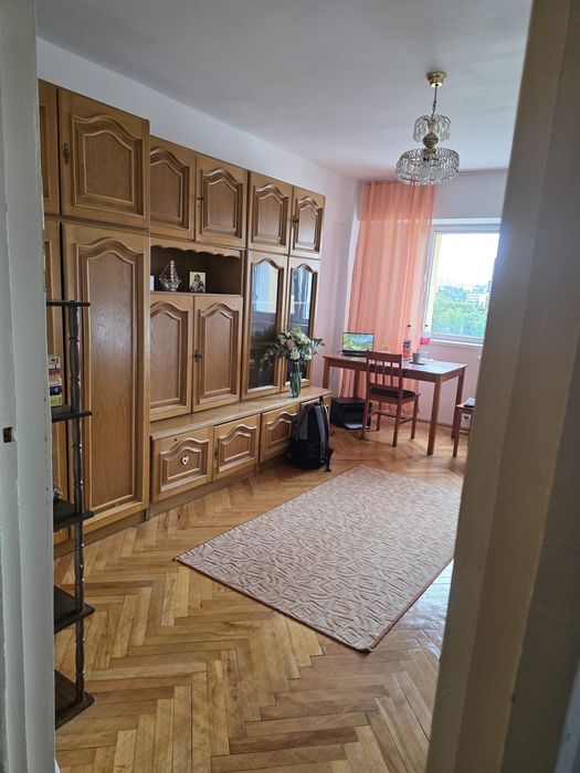 apartament de inchiriat